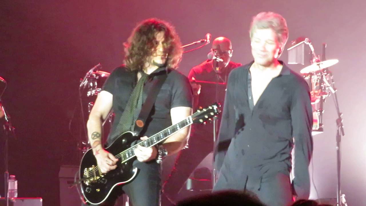 Bon Jovi Live in Toronto Born Again Tomorrow October 17, 2016
