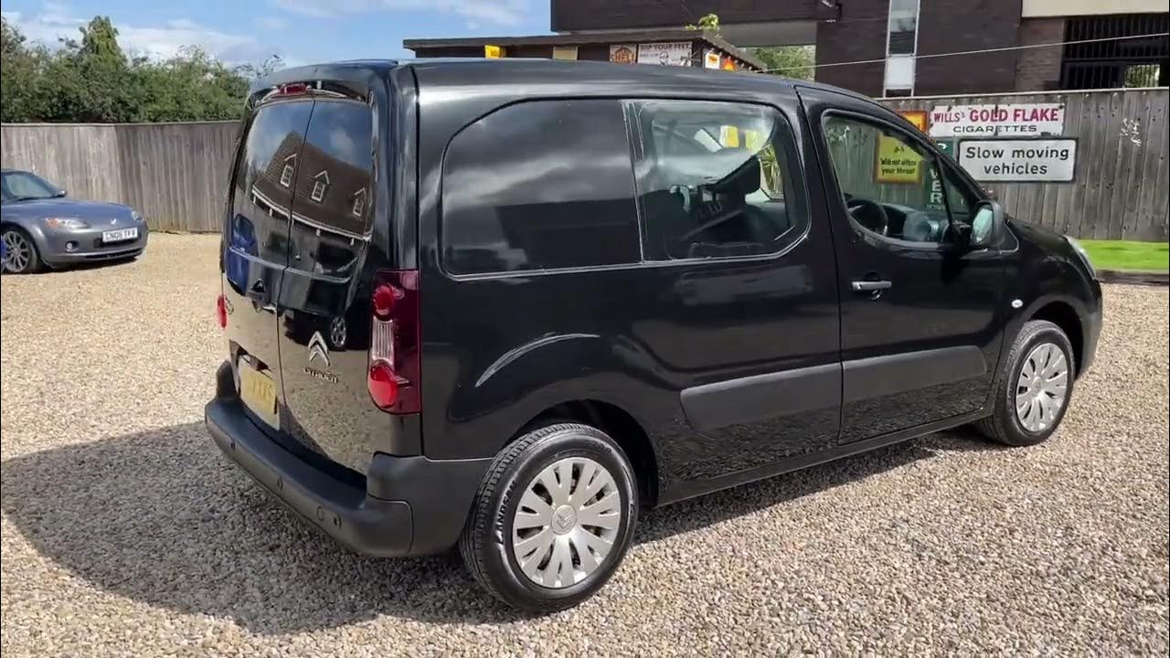 Schwarze Einstiegsleisten für Citroen Berlingo III Van (2018-.) - Rider