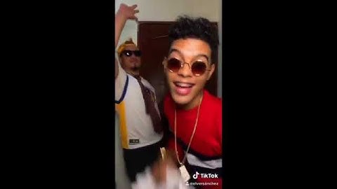 Elver Sánchez - Nike (Tiktoker Dominicano)