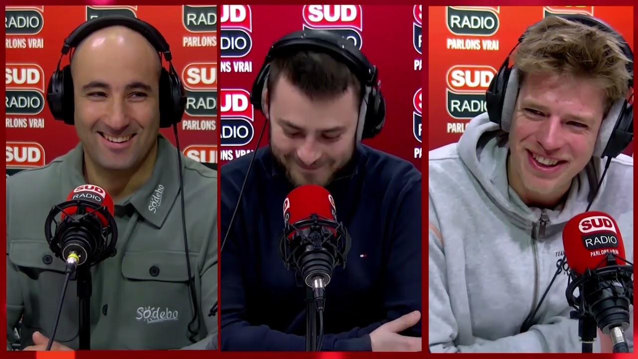 La café des sports avec 2  vainqueurs du trophée Jules Verne sur le bateau de Thomas Coville