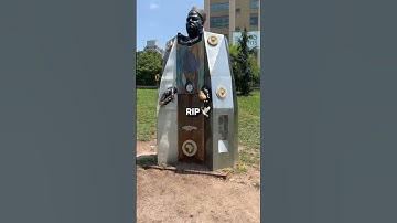 Rappers and their graves! 🕊️#edit#for#foryou#foryoupage#fyp#drip#nottiosama#biggie#lilpeep