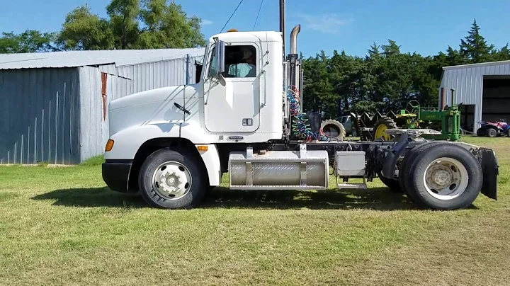 2000 Freightliner Single Axle Semi Tractor DB5314 ...