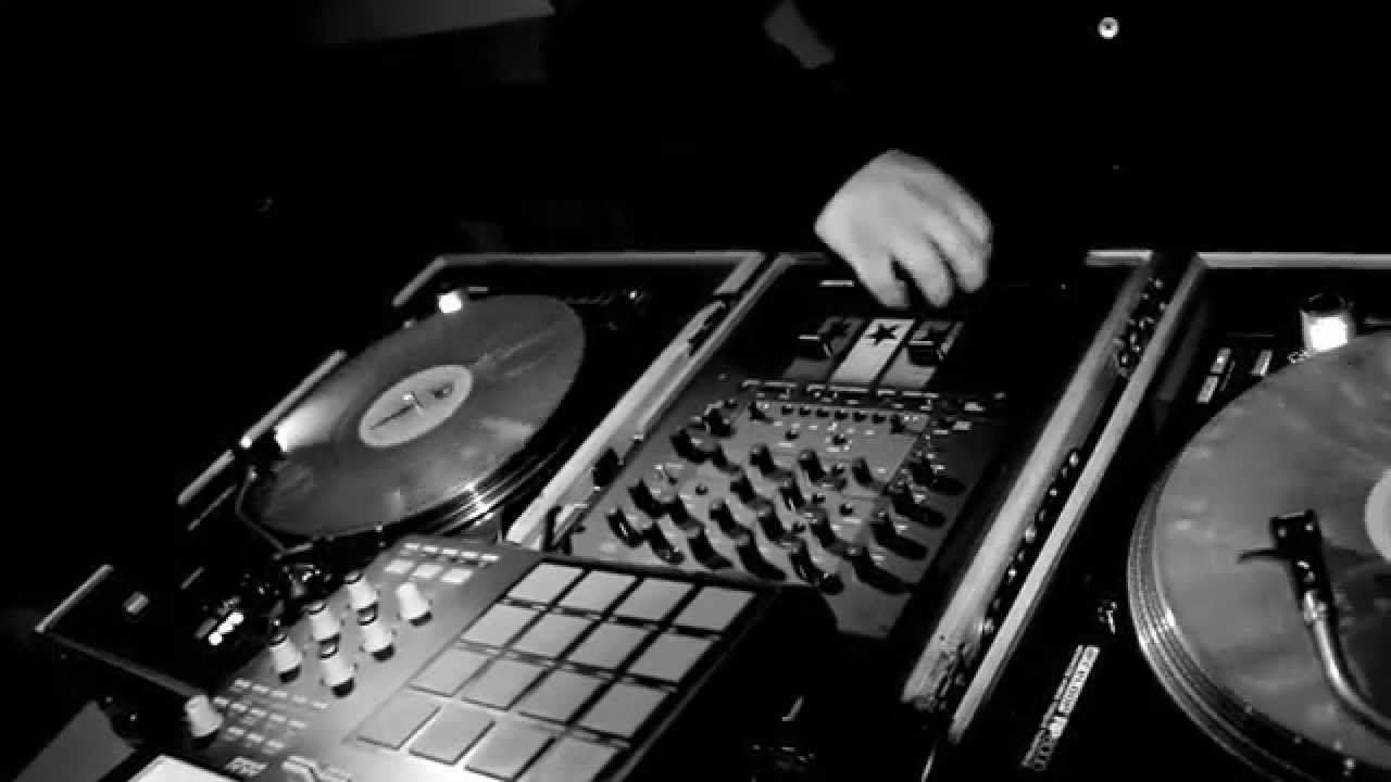 DJ Bis performing @ Senate Dinner | Winter 2015 [Reloop RP-8000] video thumbnail
