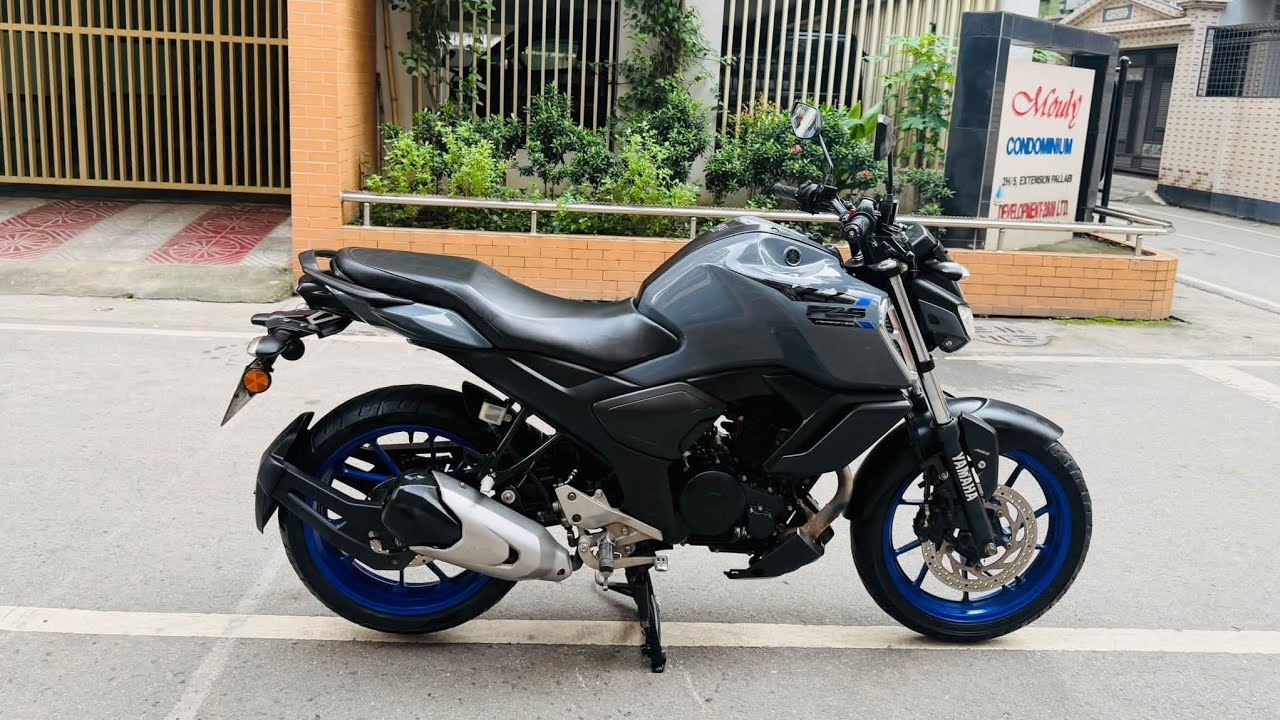 Yamaha FZS V3 2024 Gray