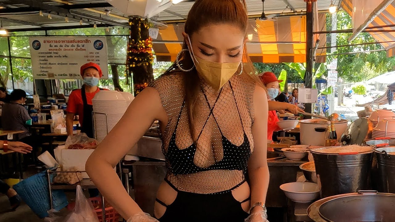 ⁣Lots of Meat are Served by Thailand Beutiful Lady  - Thailand Street Food