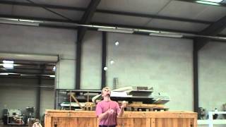 juggling 5 balls reverse waterfall