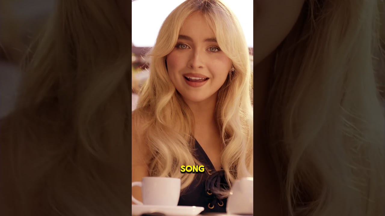 Sabrina Carpenter Plays Nintendo Switch at an Event 😂🎮