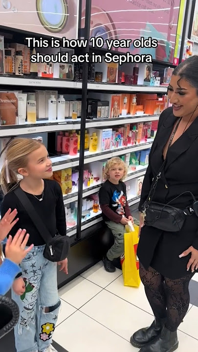 How EVERYONE should act in Sephora❤️ #viral #sephora #tweens