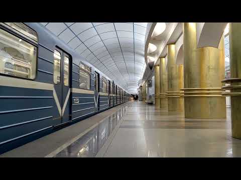 Метропоезд 81-540.2 Аквариум. Международная.