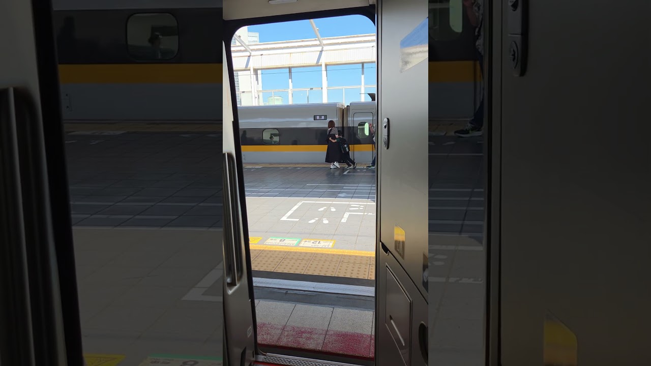 bullet train from Okayama to Kyoto #travel #bullettrain #shinkansen #japan #tokyotrains #jrailpass