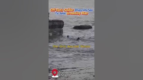 #OffDutySoldier Dives Into Sea To Save Drowning Man#SeaRescue #Lifesaver #HeroicAct #DrowningRescue