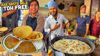 CHEAPEST Punjabi Street Food in Amritsar 😍 ₹10/- Amritsari Kulcha 😱 ₹50/- Thali ₹5/- Sham ka Nasta