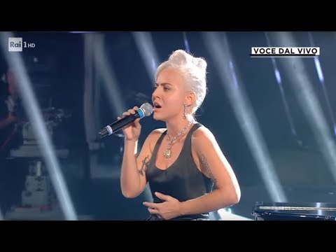 Lady Gaga - Lidia Schillaci canta: "Shallow"- Tale e Quale Show 13/09/2019