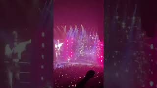Dancing in the kitchen : LANY live in Bangkok 2022