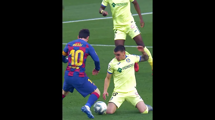 Messi brought them to their knees 😈