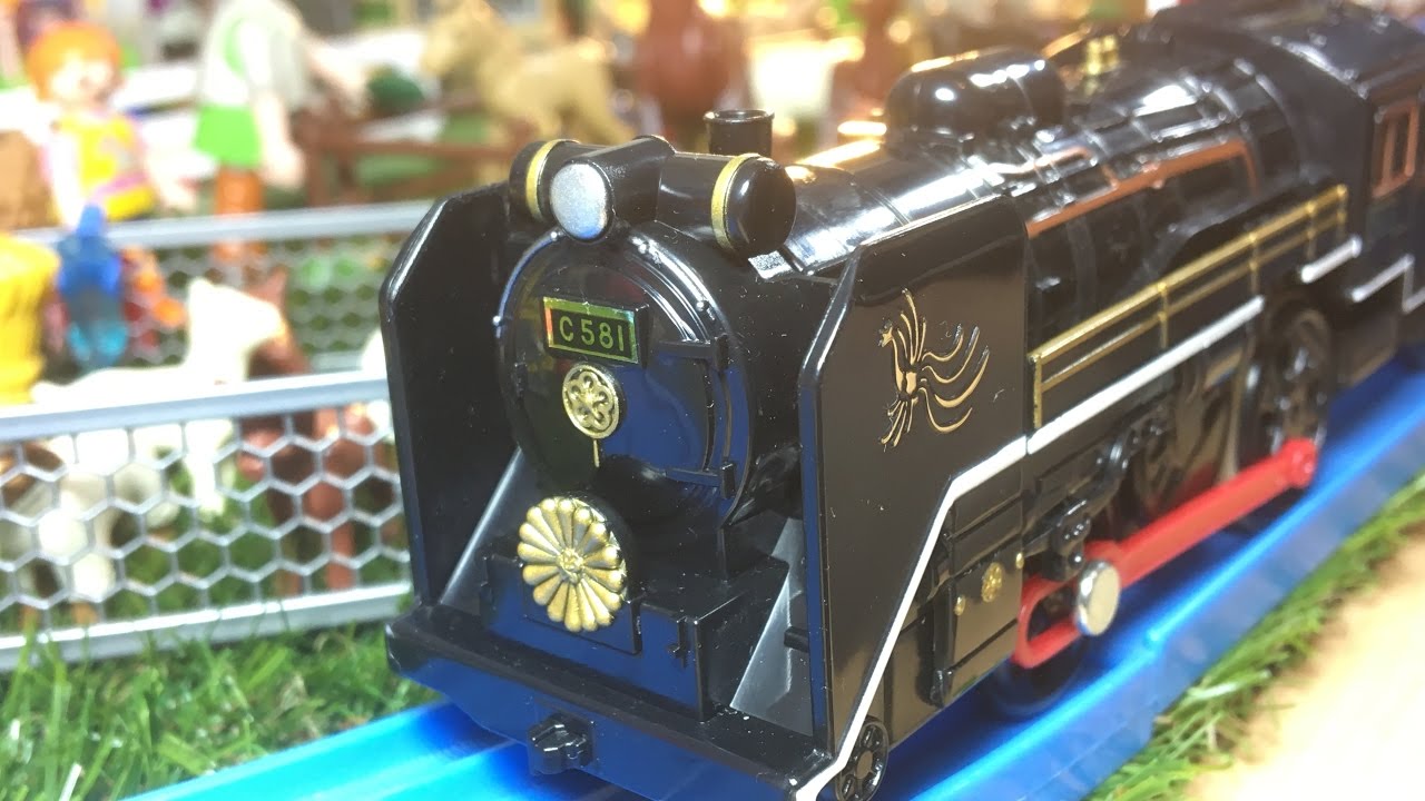 プラレール 京都鉄道博物館 C58 1号機蒸気機関車 (04001) - YouTube