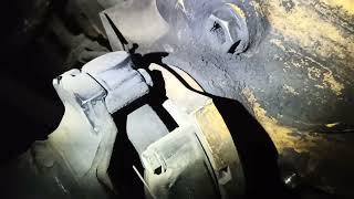 замена масла в демпфере Komatsu D275 / oil change in damper Komatsu D275