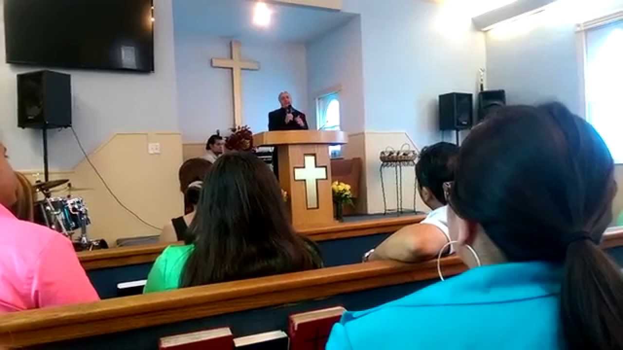 No me Rendire, Joshua Roman, Iglesia El Shaddai de Herndon virginia