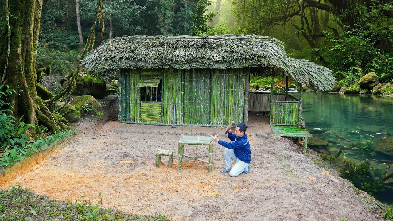 Use Long Bamboo Poles to Channel Water the House, Making Dining Tables and Chairs From Bamboo