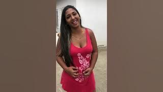 HERMOSA VENEZOLANA ¿TIENE DEMASIADO?