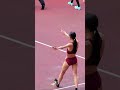 美しき跳高選手の試合前ルーティン🎥 臨場感たっぷり！