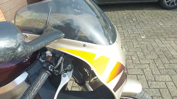 Honda cbr400rr tri arm nc23 UK. It's alive. First start and rev after carb rebuild