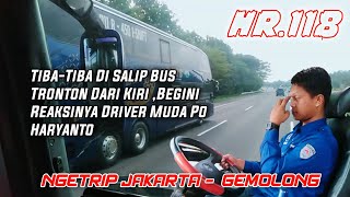 Tiba-tiba Di Salip Bus Tronton Dari Arah Kiri ⁉️ Begini Reaksi Driver Muda Po Haryanto 118 🤣