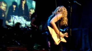 The Donnas - 5 O&#39;Clock in the Morning