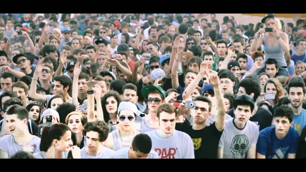 EMIS KILLA - DI.ENNE.A (OFFICIAL VIDEO)