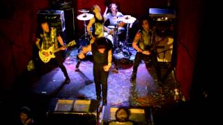 Famous Last Words- Labrynth Live at Peabodys