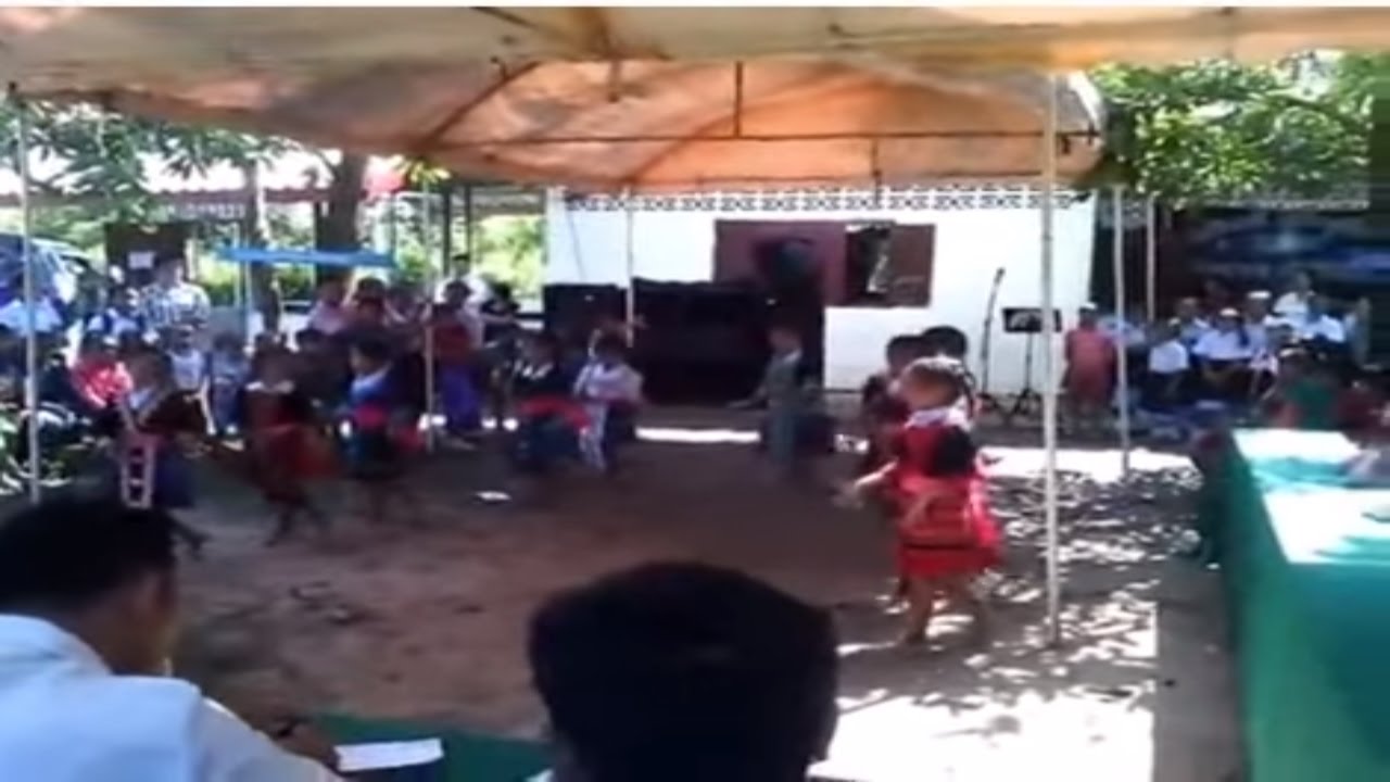 Hmoob Me nyuam yaus ua las voos zoo saib 2016-17