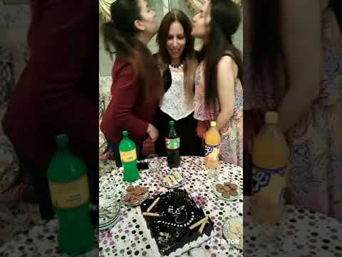 عيد ميلاد للام زكية