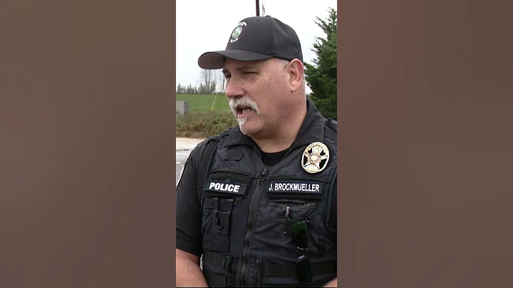 Cars, residents trapped in Napavine flooding