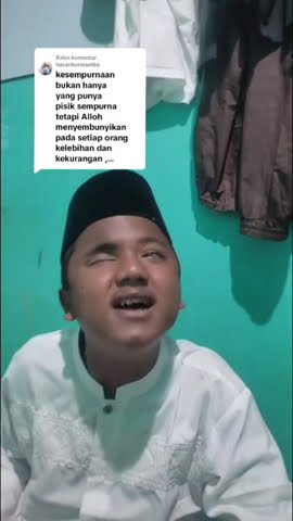 Anak Tunanetra Bersuara Merdu
