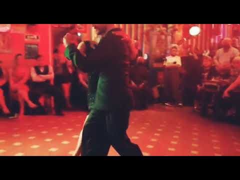 Ardían Producciones Bailan Ariel Alvarez y Diana Parra el Vals Vibraciones del Alma