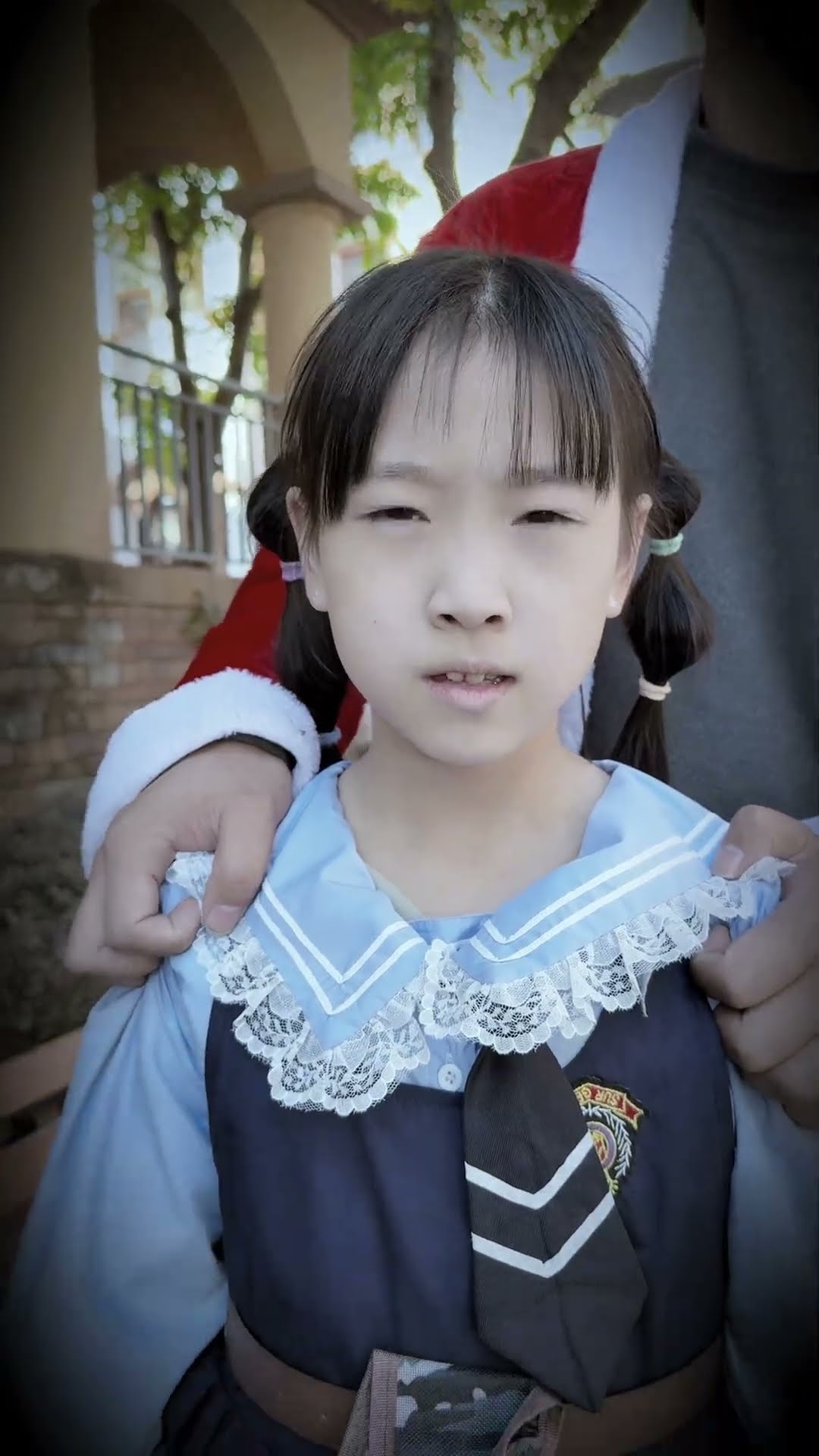 小女孩的求救SOS#short #angel #clown