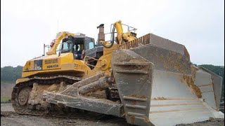 The Top Largest Bulldozers in the World