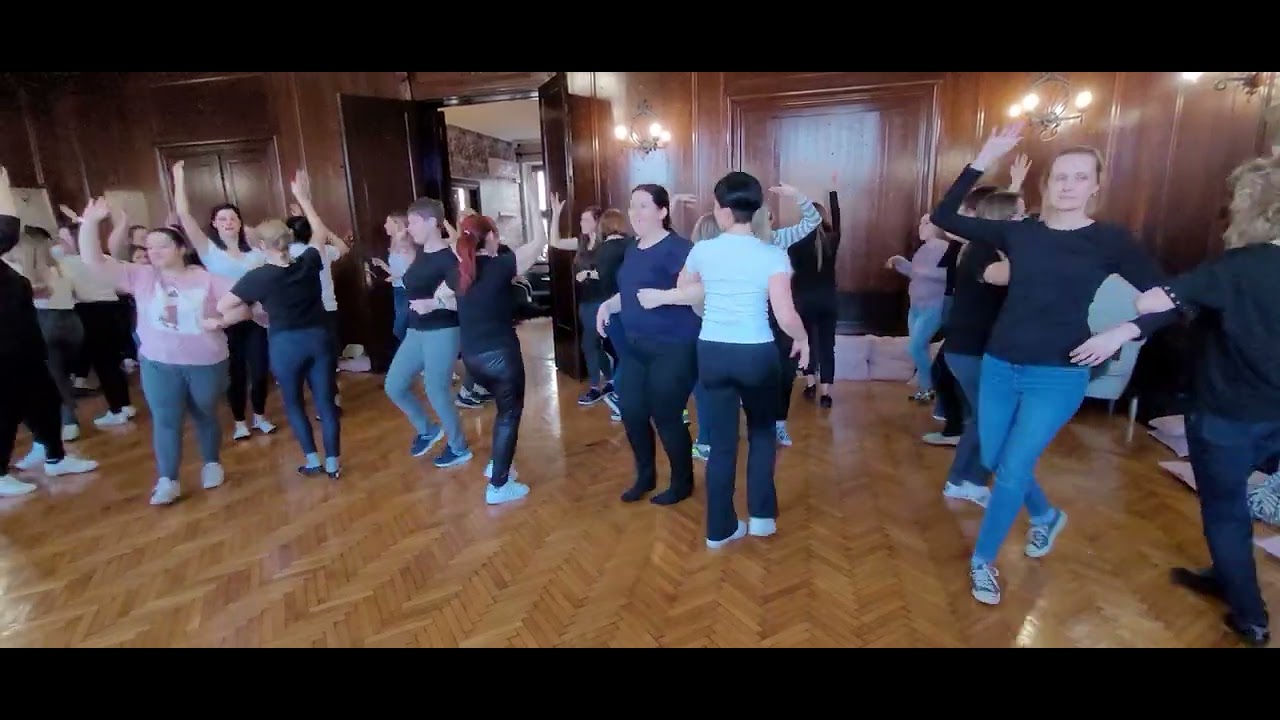 MAMBO  ITALIANO -EDUMUZ