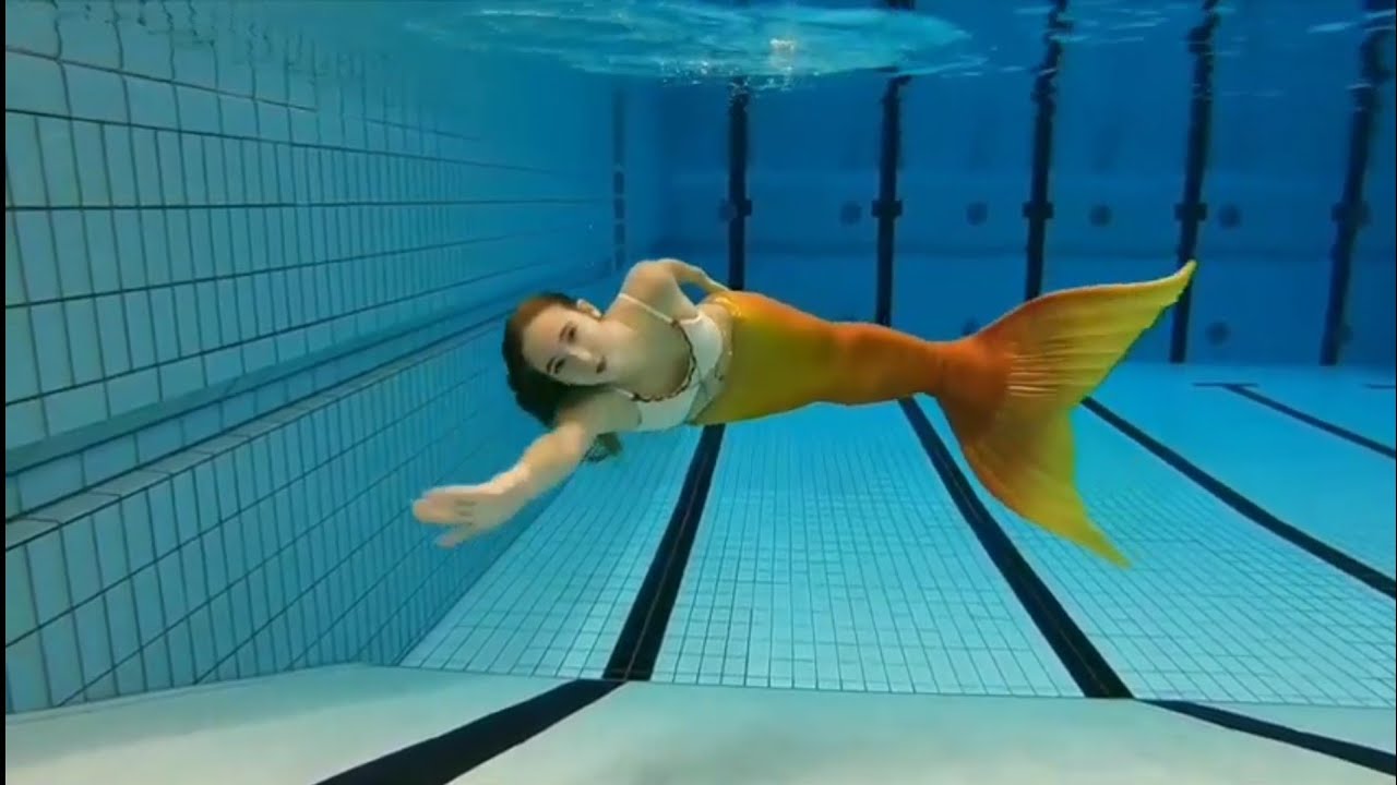 Mermaid Transformation underwater mertailor spellbound - YouTube