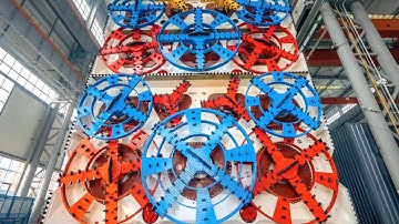 GLOBALink | Super large rectangular pipe jacking machine rolls off production line in China