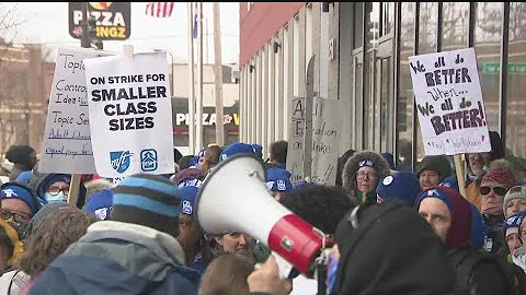 WATCH LIVE: Minneapolis teachers union approves contract deal with district
