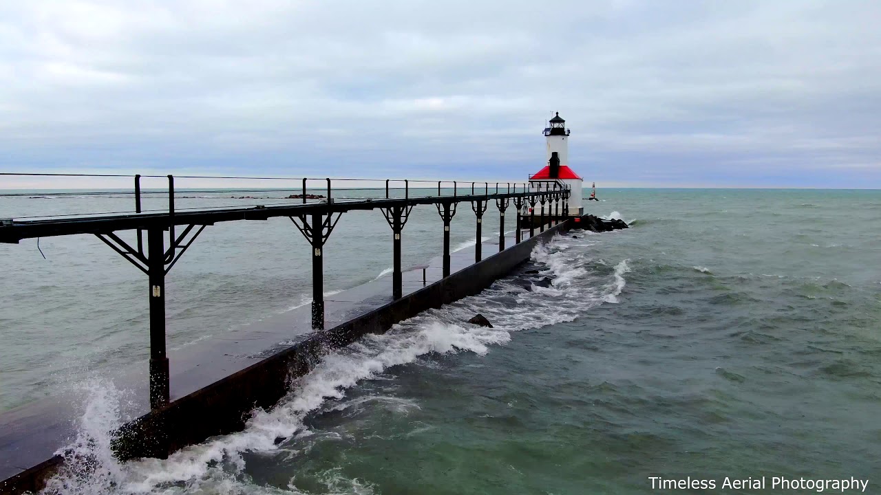 Relaxing Waves 1 Hour of Waves and birds At the Lighthouse on Lake, Michigan fall asleep 4K