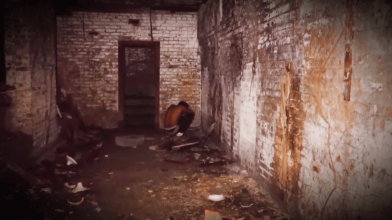 Los 6 Encuentros Más Perturbadores en Lugares Abandonados Grabados en Cámara