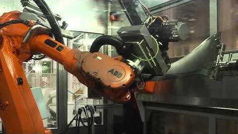 Rolls-Royce | Making a Fan Blade