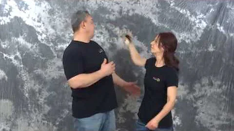 Should you put your keys between your fingers for self defense?