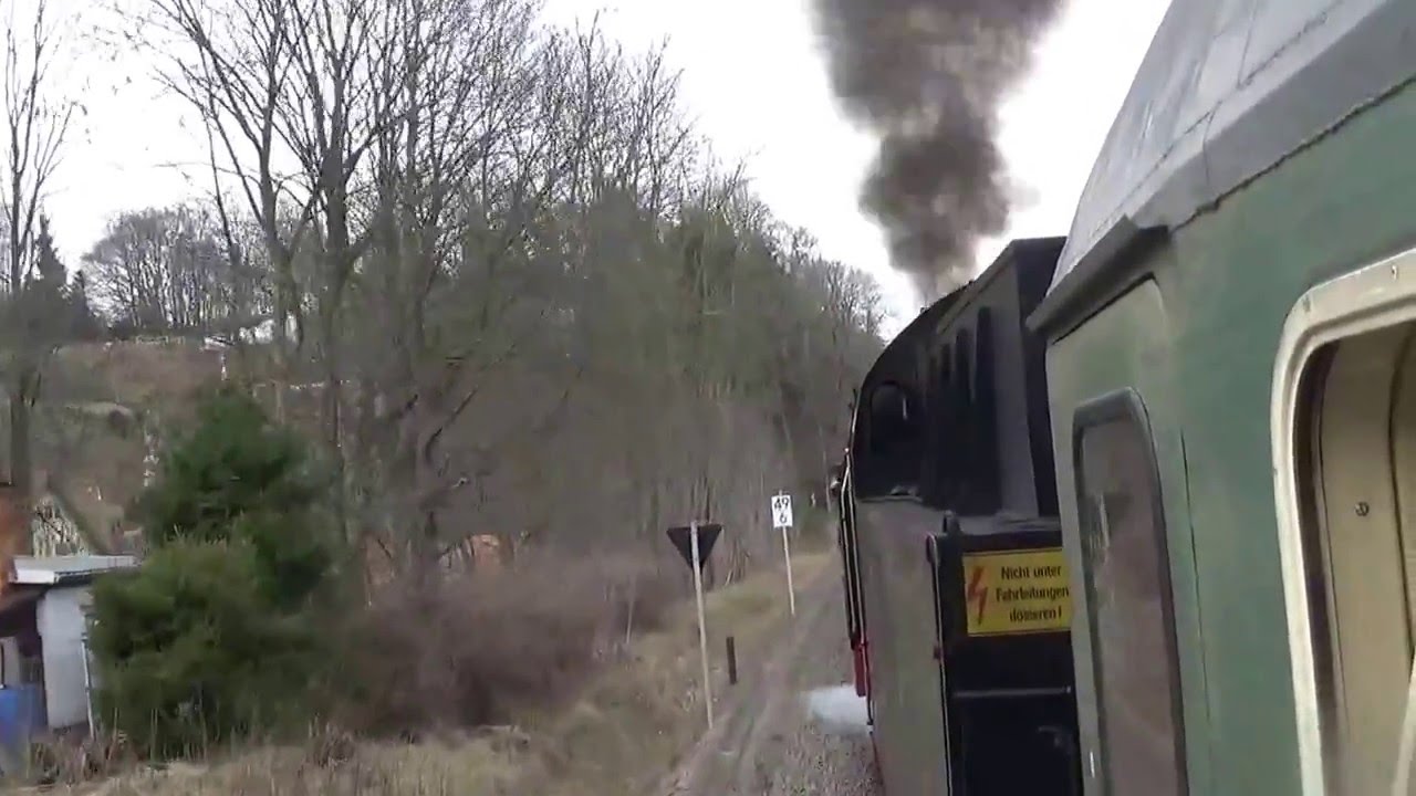 50 3501 am 02.04.2016 Ausfahrt in Suhl lautstark ballernd in die Steigung nach Zella-Mehlis