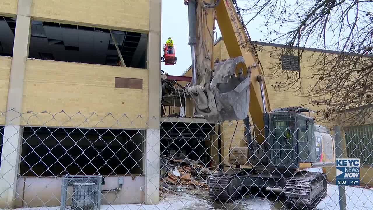 Former Owatonna High School begins demolition YouTube