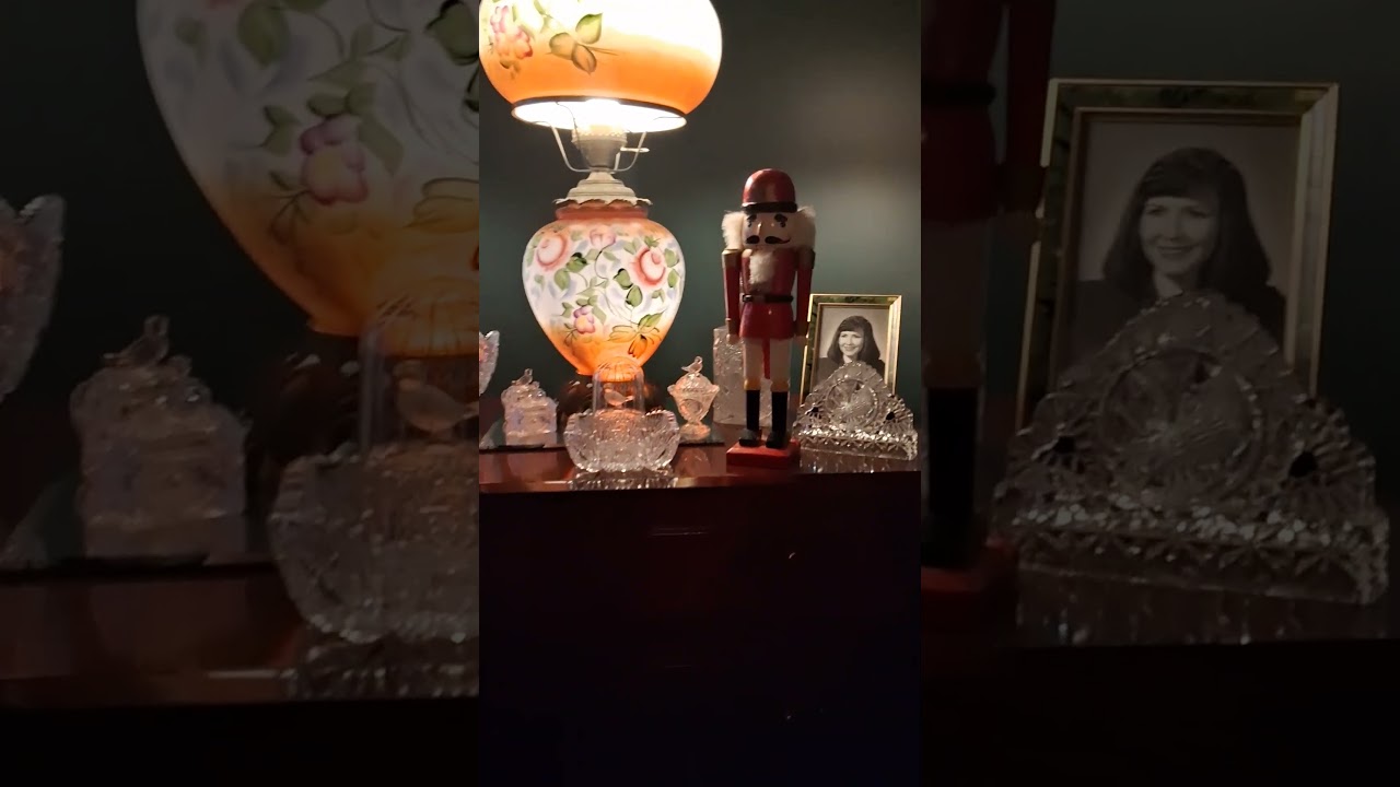 Merry Christmas from the dirty dirty! (hosting my mama 😂) 