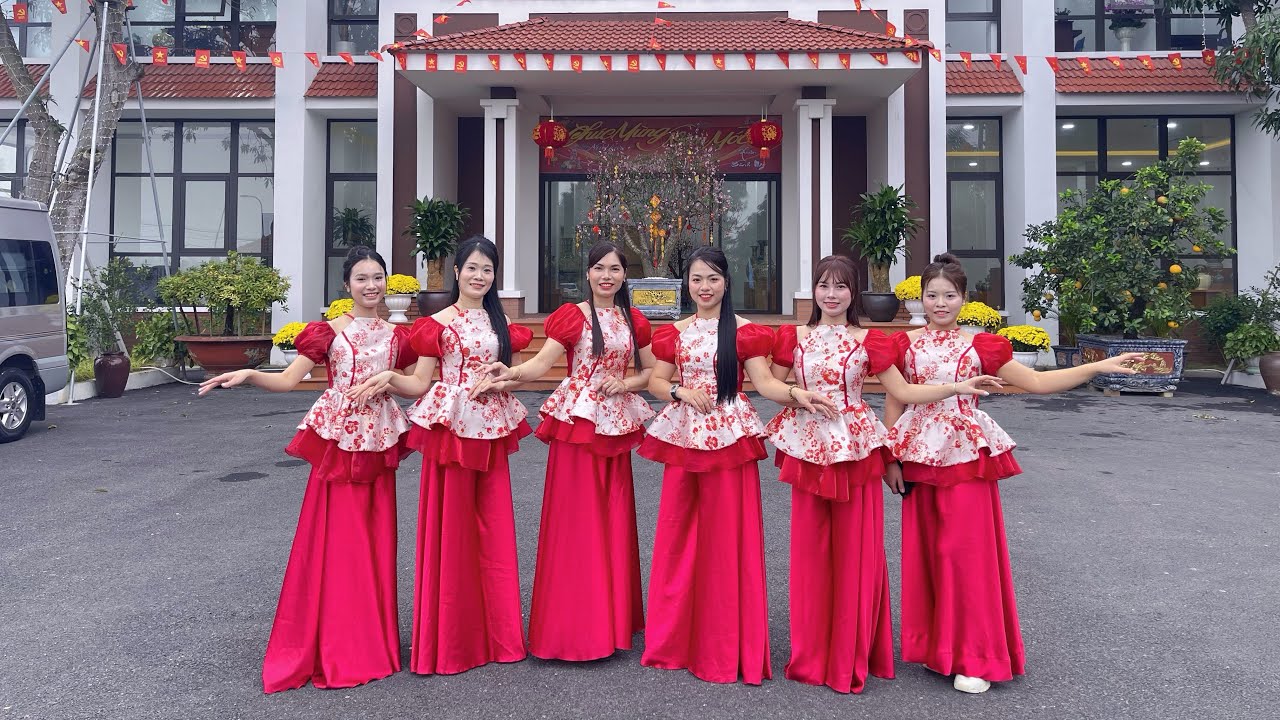 Múa Kén Cá Chọn Canh- Công Ty CP Gốm Chu Đậu