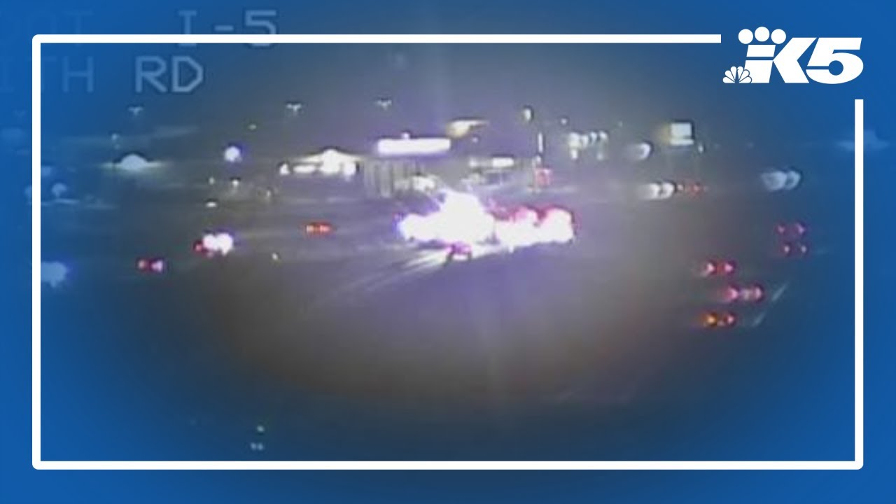 Deadly crash blocks all lanes of SB I-5 near Ferndale - YouTube